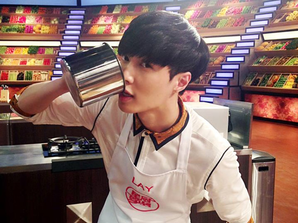 Wow, Lay EXO Unjukkan Kemampuan Memasaknya di 'Celebrity Chef'!